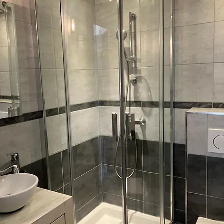 A Quartier Du Suquet