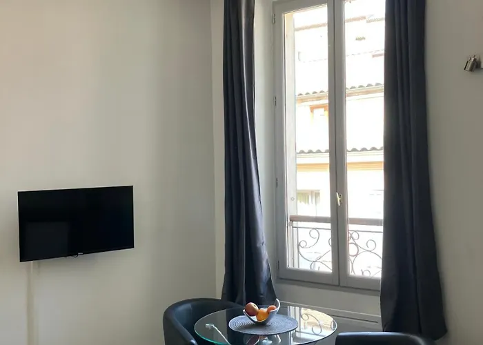 A Quartier Du Suquet Cannes