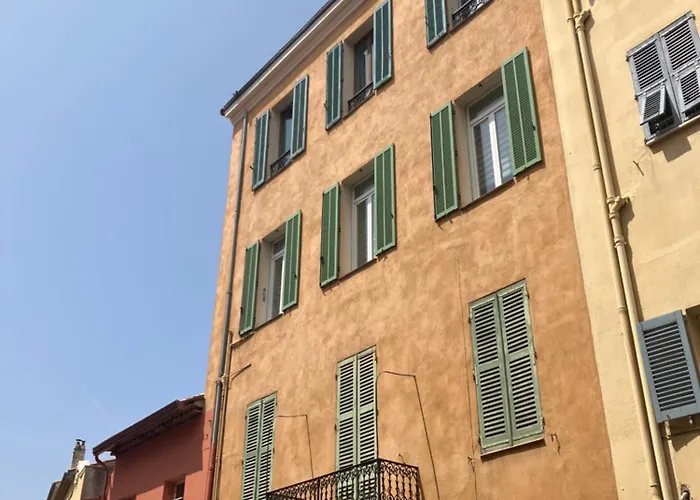 A Quartier Du Suquet Cannes