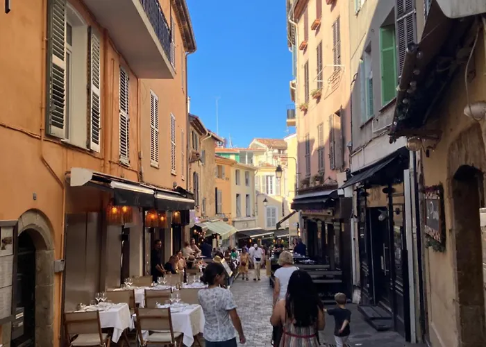 A Quartier Du Suquet